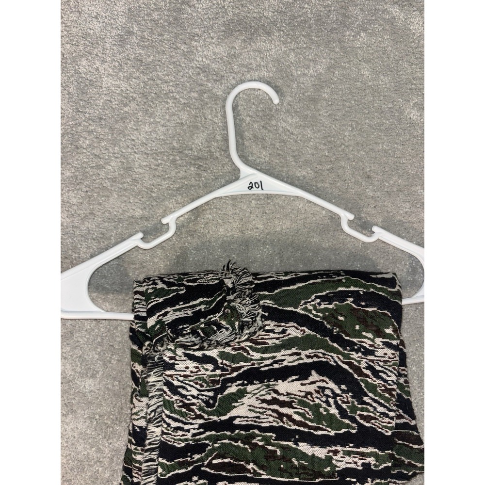 Rebel Vengeance Men Camo Fringe Tapestry Pants Skull Detail Sz 28 Measure(31x32) - Picture 15 of 15